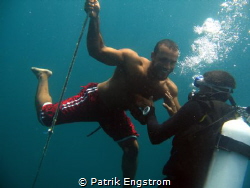 Zaki is freediving by Patrik Engstrom 